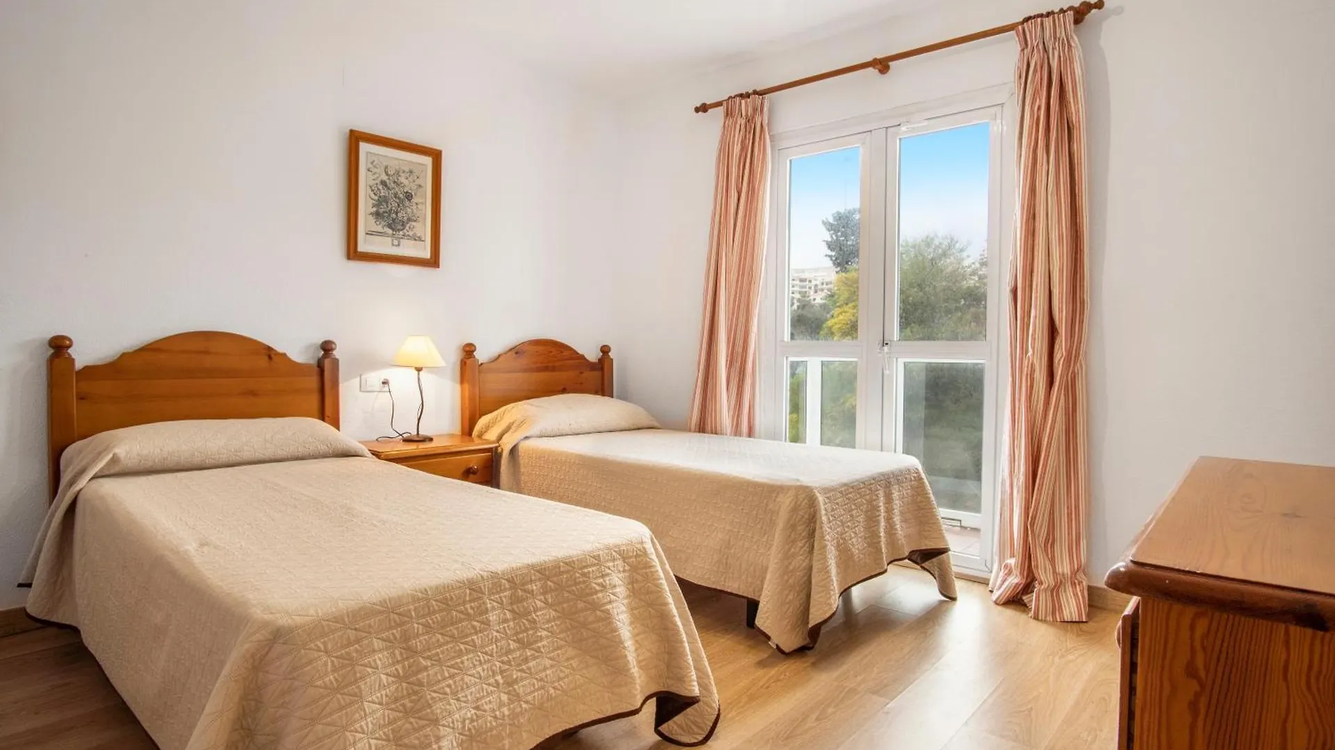 Duquesa Harbour Club Aparthotel Manilva