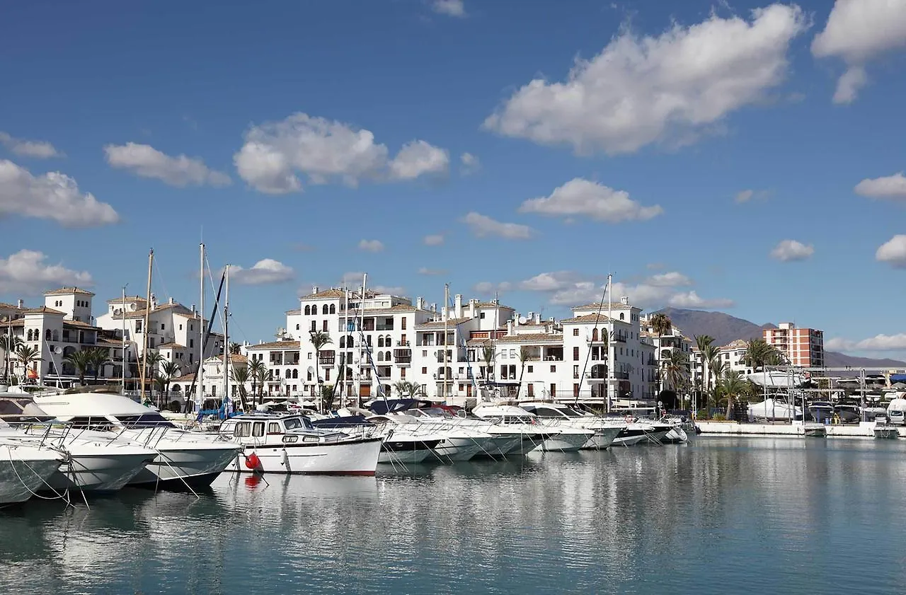Duquesa Harbour Club Aparthotel Manilva 2*,