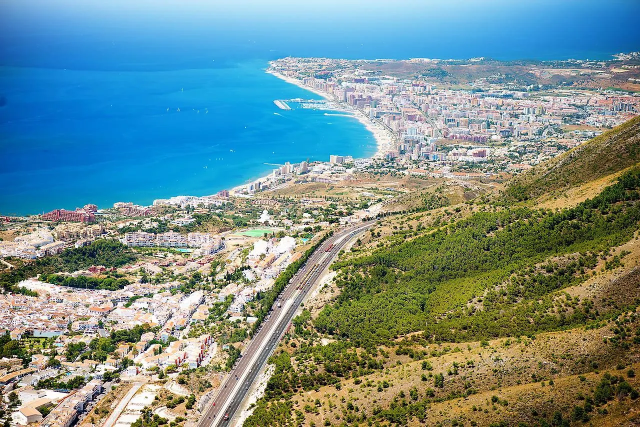 Duquesa Harbour Club Aparthotel location